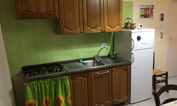 Fiumefreddo di Sicilia House | Cozy Holiday Apartment in Fiumefreddo di Sicilia for 3
