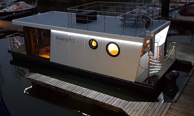 Cuxhaven Apartment | Unforgettable Stay at Riverloft I Houseboat with Ocean View