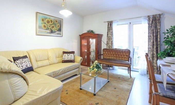 Matzleinsdorf Apartment | Holiday Penthouse Apartment near the Belvedere Palace in Vienna Austria