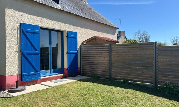 Clohars-Carnoet House | Tranquil Holiday House with Pool, Ideal for 4 Guests