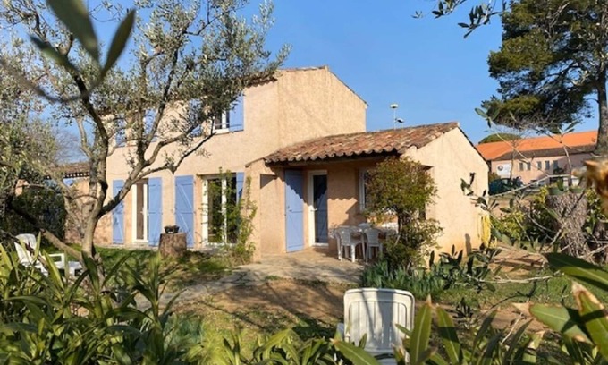 Lorgues Villa | Pet-Friendly Holiday Rental with Pool and Garden Oasis