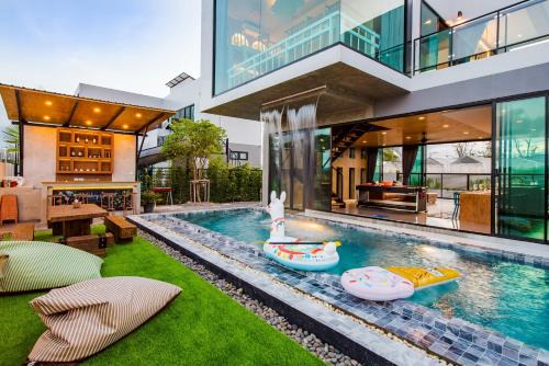Hin Lek Fai Villa | Relax at Holiday Sunset Private Pool Villa with Ocean Views