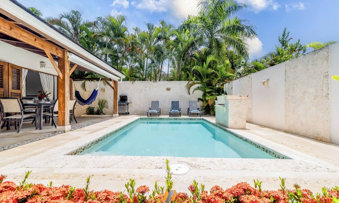 La Iglesia House | Inviting Holiday Villa with Private Pool Near POPY Beach