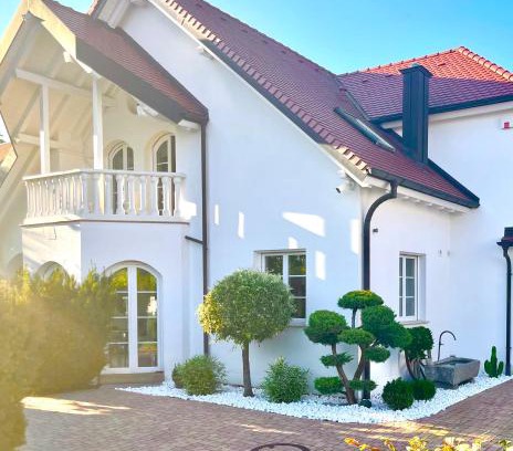 Kandern Villa | Holiday Wellness Villa 4 Rent near Basel, Freiburg & Colmar, Indoor Pool, Sauna, Garden & Thermal Spa Access