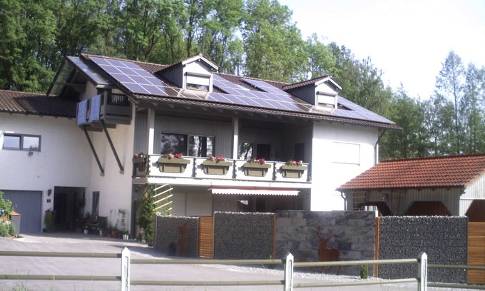 Bad Griesbach im Rottal Condo | Cozy Retreat: Therme, Golf & Spa for Family Fun