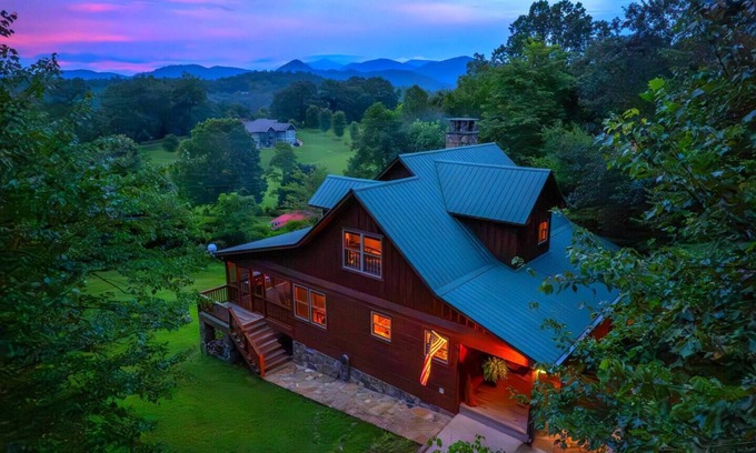Sylva Cabin | Ideal Sylva Cabin for Families & Nature Adventurers