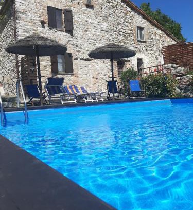 Urbino House | Discover Holidays Cà Tassino: Family-Friendly Retreat