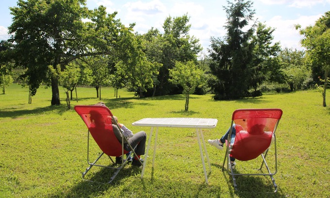 Monbazillac House | Discover Périgord: Family-Friendly Getaway with Pool Access