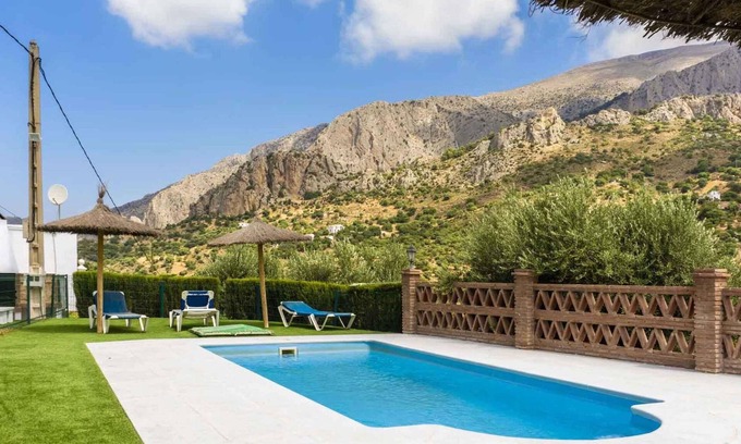 Alora Apartment | Unforgettable El Chorro Apartments with Pool & Garden
