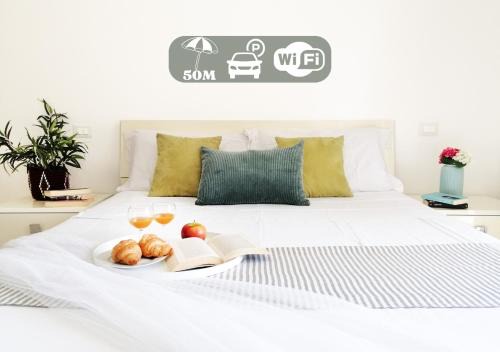 Tortoreto Lido Apartment | HoliHome_Niña: Guest Rated 9.8, Steps from the Beach