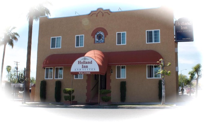 Taft Hotel | Oceanfront Retreat at Holland Inn and Suites - 8.1/10 Rated