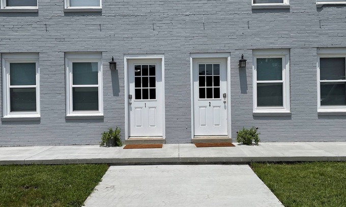 Williamstown Apartment | Discover Holland Suites: Suite #3 with Family-Friendly Amenities