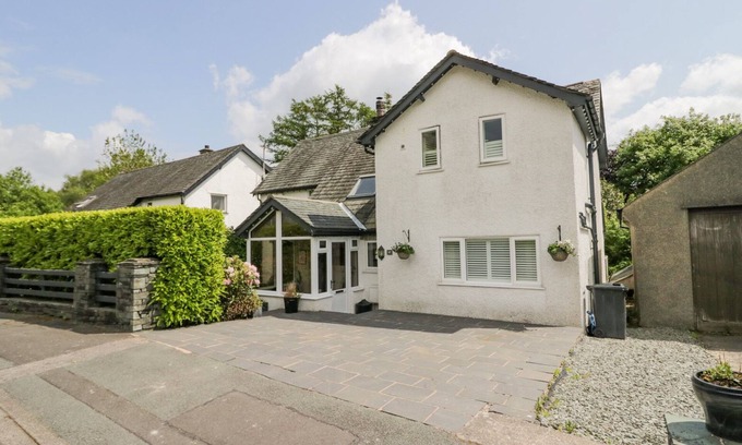 Coniston House | Pet-Friendly Holme Fell: Unique Holiday Cottage in Coniston