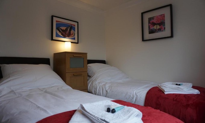 Little Stoke Apartment | Inviting Holt Apartment: Family-Friendly Comfort Awaits