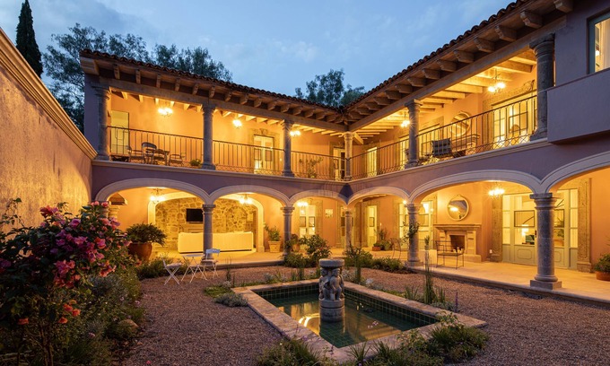 San Miguel de Allende Villa | Beautiful HOLT 6BR Villa with Pool at Malanquin Golf Club