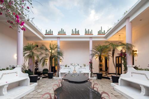 Centro Villa | Inviting HOLT's Casa De Mi Independencia: Guest Rated 10/10