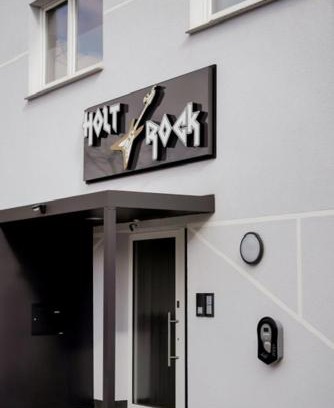 Oberhausen Apartment | HoltRock: Rated 8.9/10, Family and Pet-Friendly Retreat