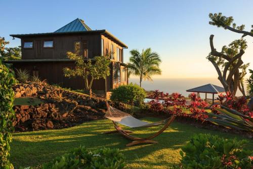 Holualoa Hotel | Experience Holualoa Inn: Oceanfront Bliss with 5-Star Comfort