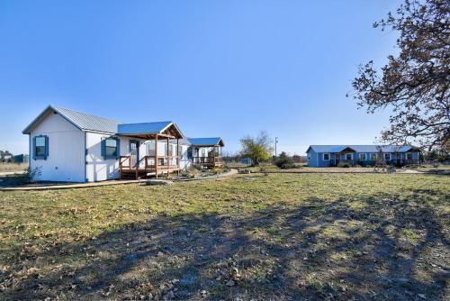 Fredericksburg House | Holy Cow Cottage with Amazing Hill Country Views