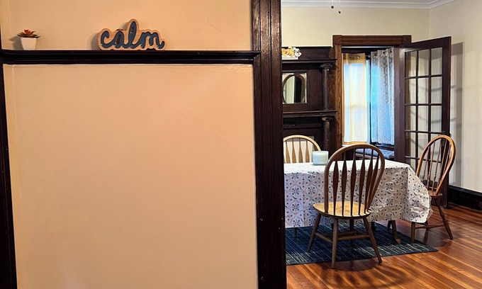 Holyoke House | Holyoke House Oasis: Calm Trips