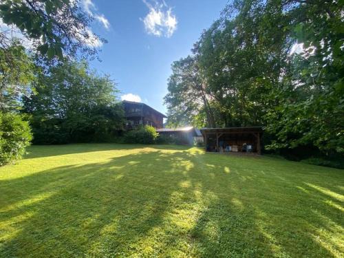 Schalkenbach House | Idyllic Holzhaus Retreat with Family-Friendly Amenities