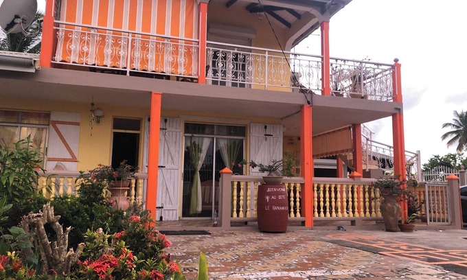 Capesterre-de-Marie-Galante Apartment | Top-Rated Apartment for 7 with Balcony in Capesterre