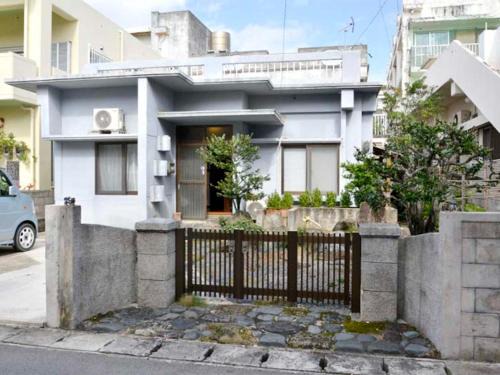 Taketomi-jima Taketomi-cho House | Family-Friendly Homa Ishigakijima no Yado - 9.5/10 Rating