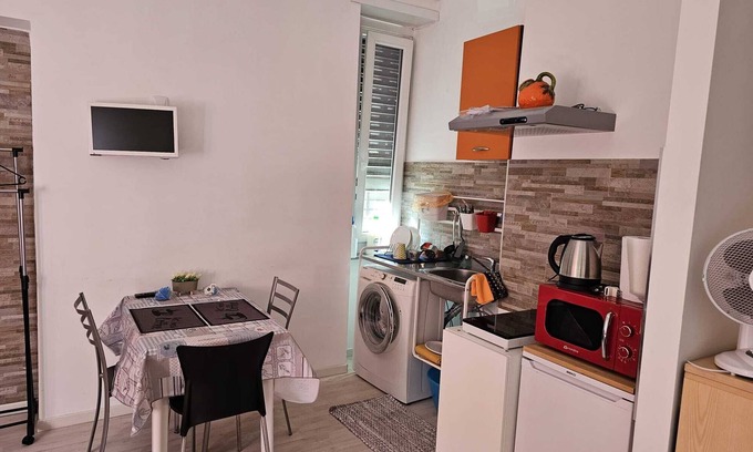San Donato Apartment | Convenient Home 21: Wi-Fi, Pet-Friendly & Near Downtown