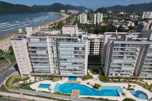 Vila Clais Apartment | Beachfront Bliss at Home 43: Family-Friendly Retreat