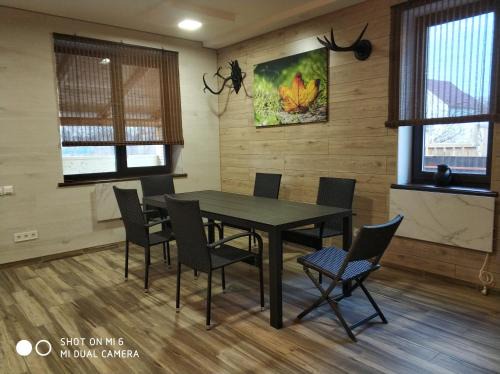 Darnyckyj Villa | Relax at Home and SPA: Guest Rated 9.8 with Hot Tub
