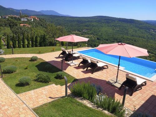 Ciritez House | Discover Home Andrea: Infinity Pool & Oceanfront Bliss
