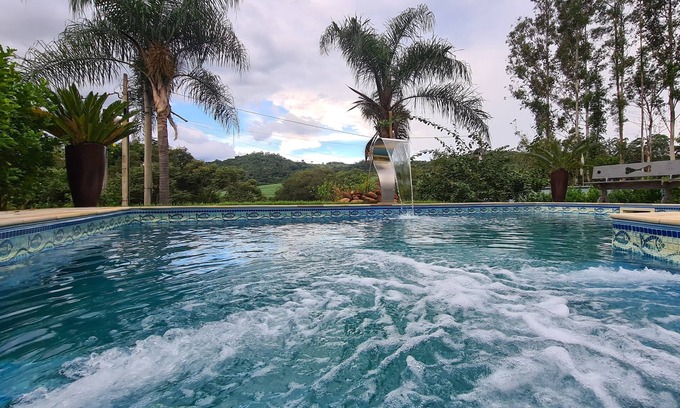 Caiocara House | Relaxing Retreat at Atibaia - Pool, Nature & Pet Friendly