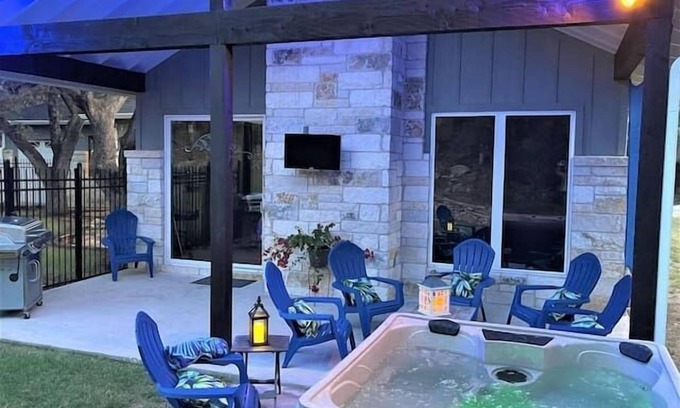 Highland Lake Estates House | Escape to Lake Travis: Hot Tub Retreat by Barclé Group