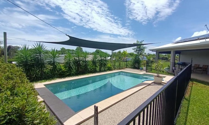 Wongaling Beach House | Cozy 1 Bedroom Retreat with Pool and Pet-Friendly Perks