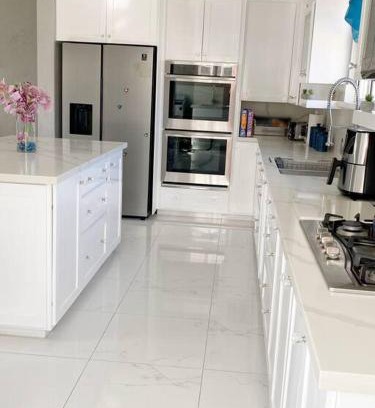 Oistins House | Ideal Family Retreat: Your Home Away From Home