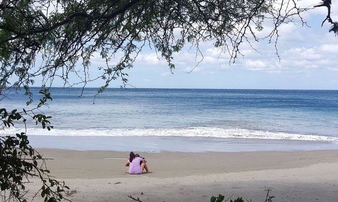 La Cruz Apartment | Inviting Hotel Minutes from the Beach with Spa & Breakfast
