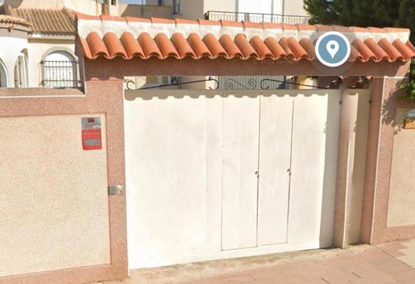 El Chaparral Apartment | Your Ideal Oceanfront Retreat: Pet-Friendly & Family-Ready