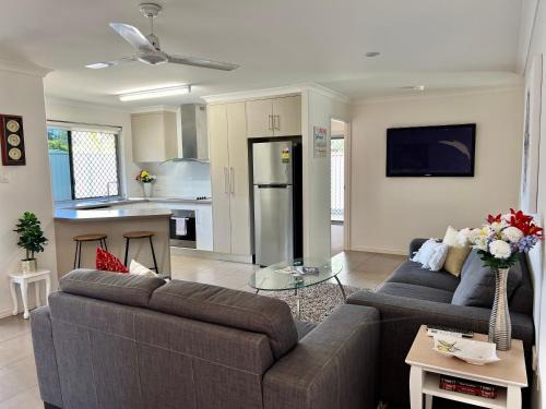 Bundaberg South Villa | Comfortable Retreat in Central Bundaberg with Spa & More