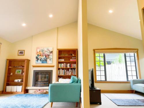 Rototuna House | Cozy Retreat in Sought-After Rototuna for Families