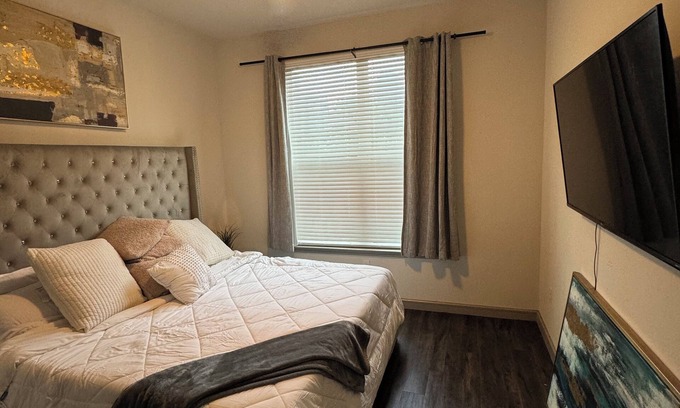 Central Business District Apartment | Home Away From Home