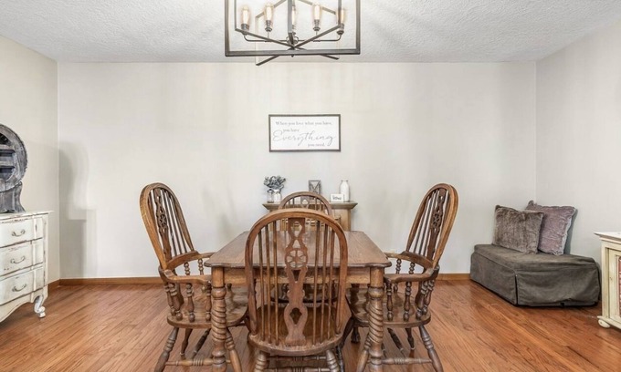 Lebanon Apartment | Comforting Home Away From Home with Spa & Pet-Friendly Options