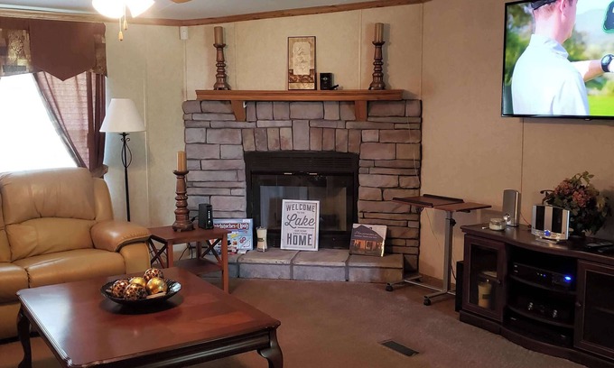 Natchez House | Discover Your Home Away from Home with Family-Friendly Amenities