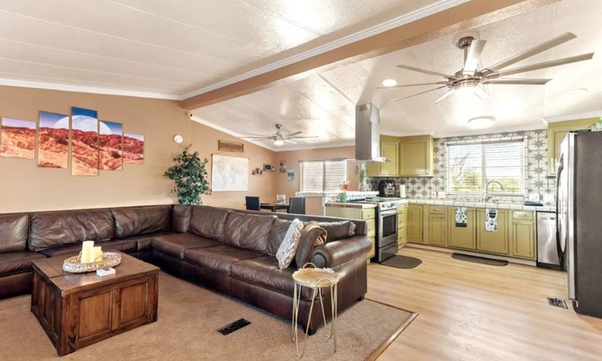 Pahrump House | Inviting Retreat with Spa & Hot Tub near Death Valley