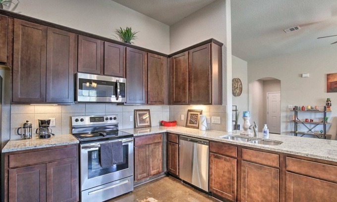 Seguin House | Home away from home