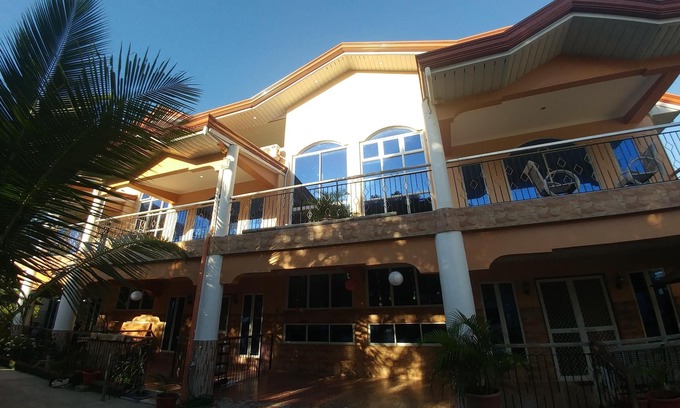 Cordova Villa | Relax at Villa Loromar Unit 2 with Oceanfront Views!