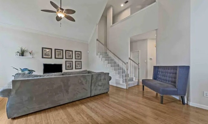 Valley Ranch House | Ideal Retreat: Big Private Fenced Backyard Awaits You
