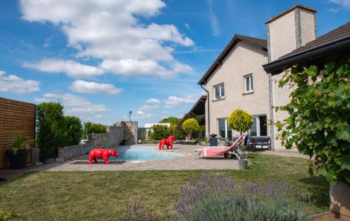 Tritteling-Redlach Bed & Breakfast | Oceanfront Escape at Home By Sab - Guest Rated 9.8/10