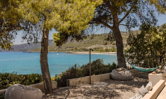 Kardamyli Villa | Beachfront Retreat: Pet Friendly with Ocean Views