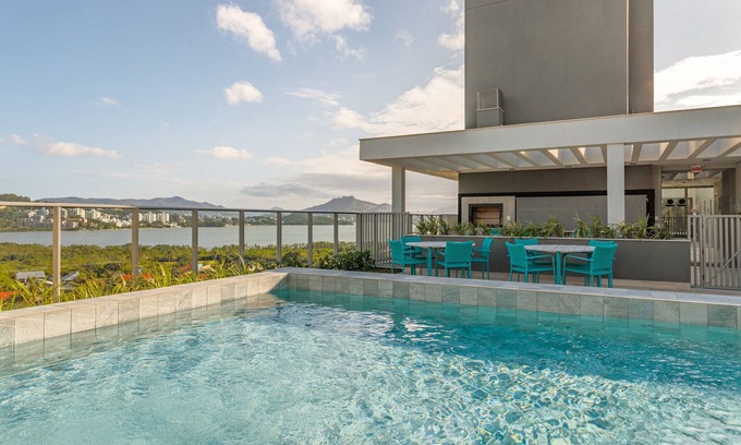 Saco Grande Apartment | Home Cacupé: Conforto c/Piscina Vista Mar WF8996