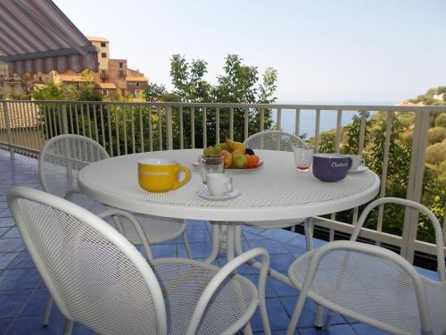 Marina di Pisciotta Apartment | Pet-Friendly I Fiori di Donna Ester: Family-Centric Retreat